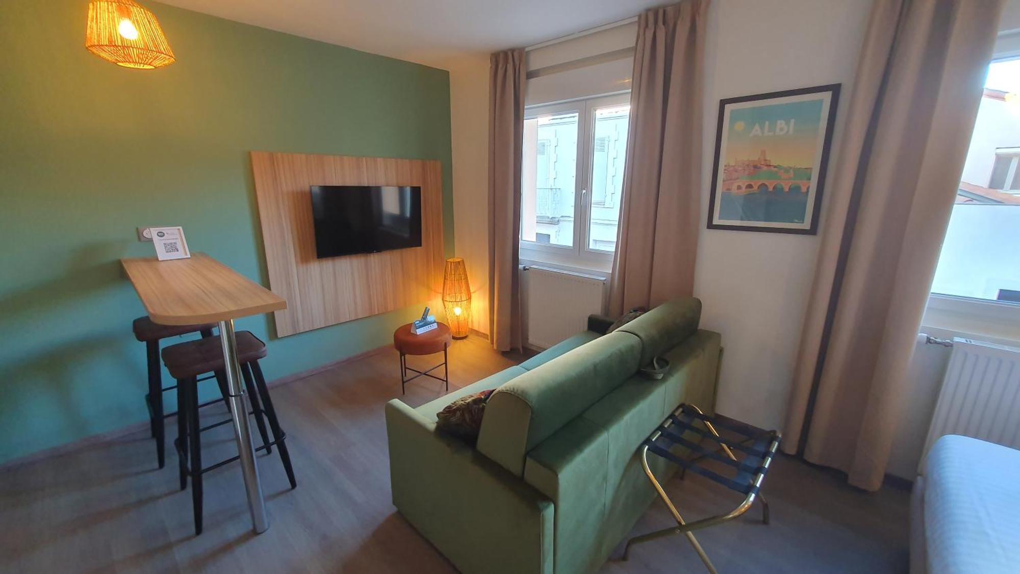 Logis Hotel - Les Pasteliers Лавор Екстериор снимка
